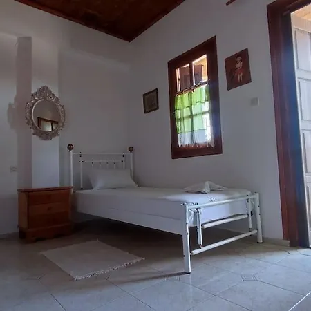Xrysanthi's Dream House بيت للعطل *