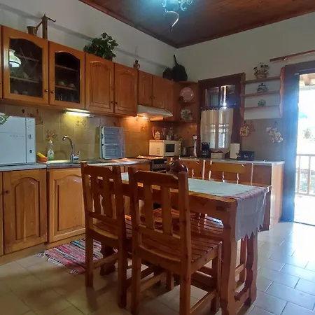 Xrysanthi's Dream House بيت للعطل