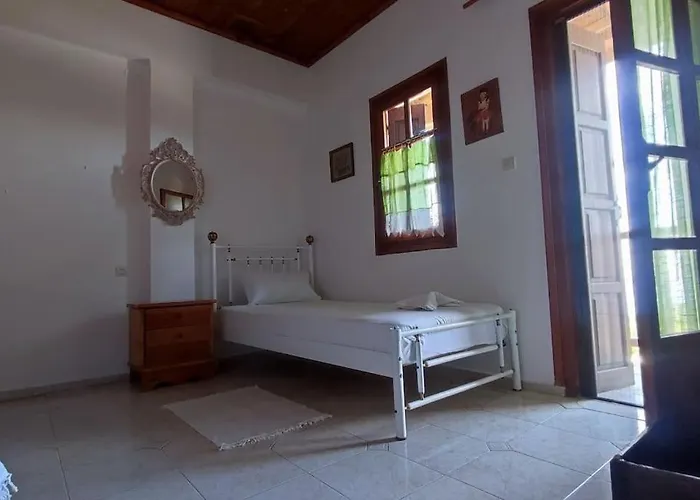 Xrysanthi's Dream House Case de vacanță *